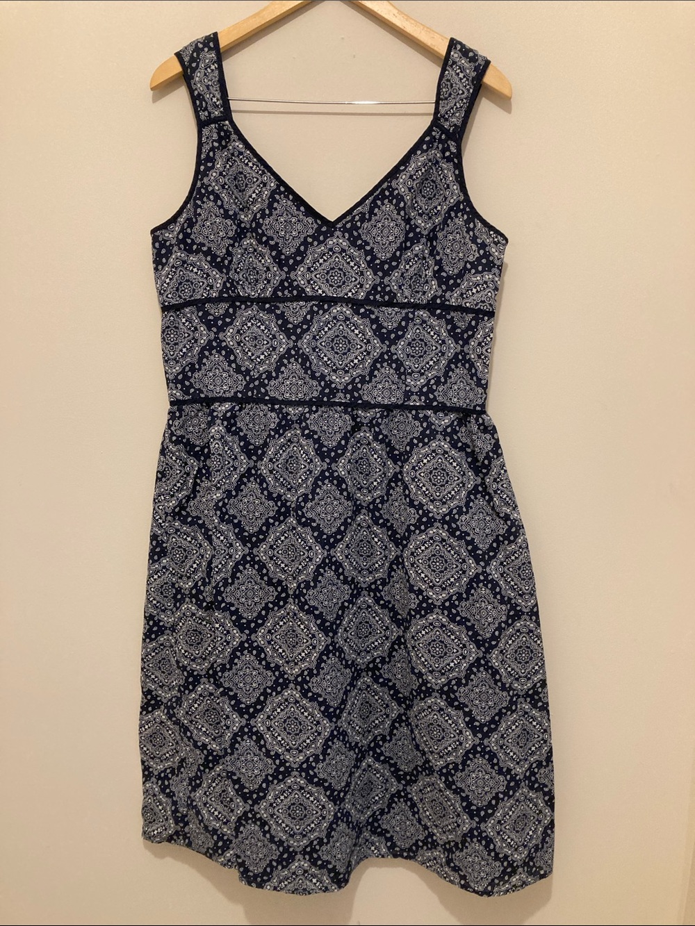 LOFT Navy and White Printed V-Neck Mini Dress